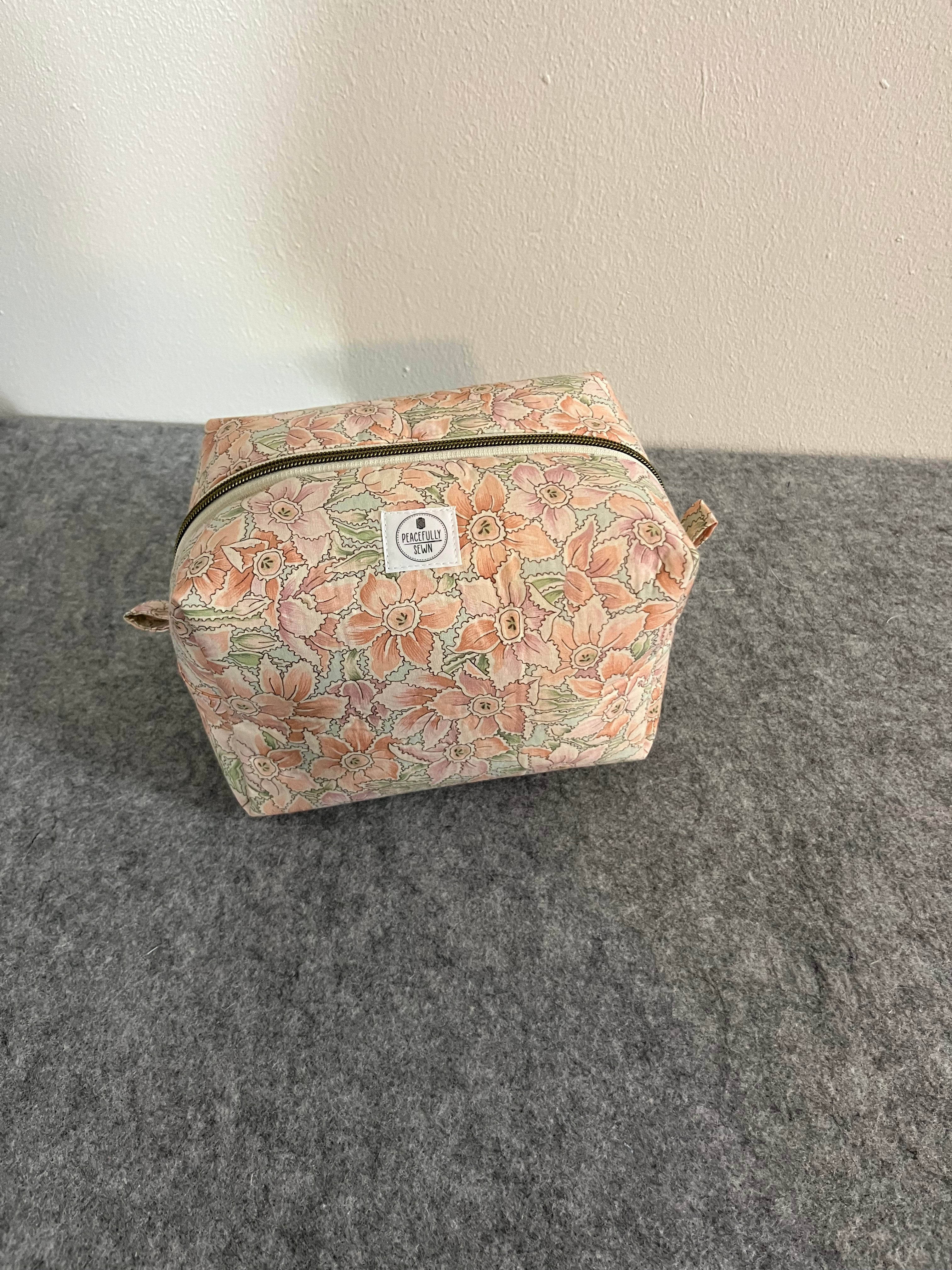 Medium Everything Boxy Bag