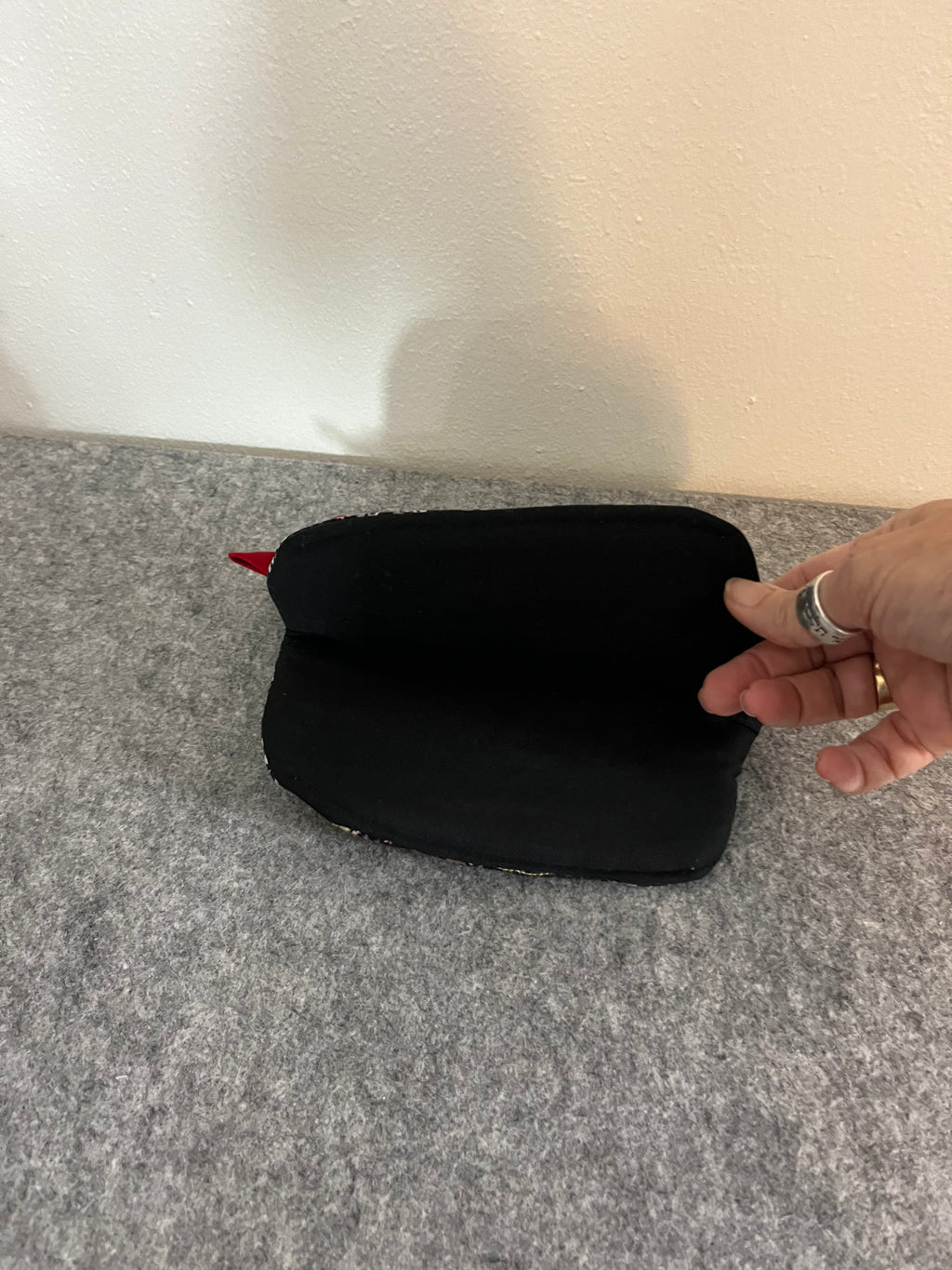 Gray & Black Chicken Oven Mitt