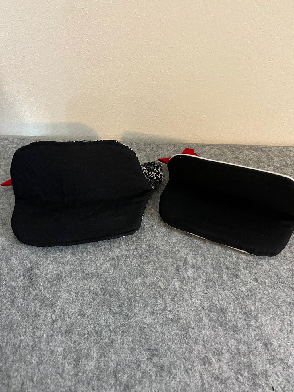 Gray & Black Chicken Oven Mitts Set of 2