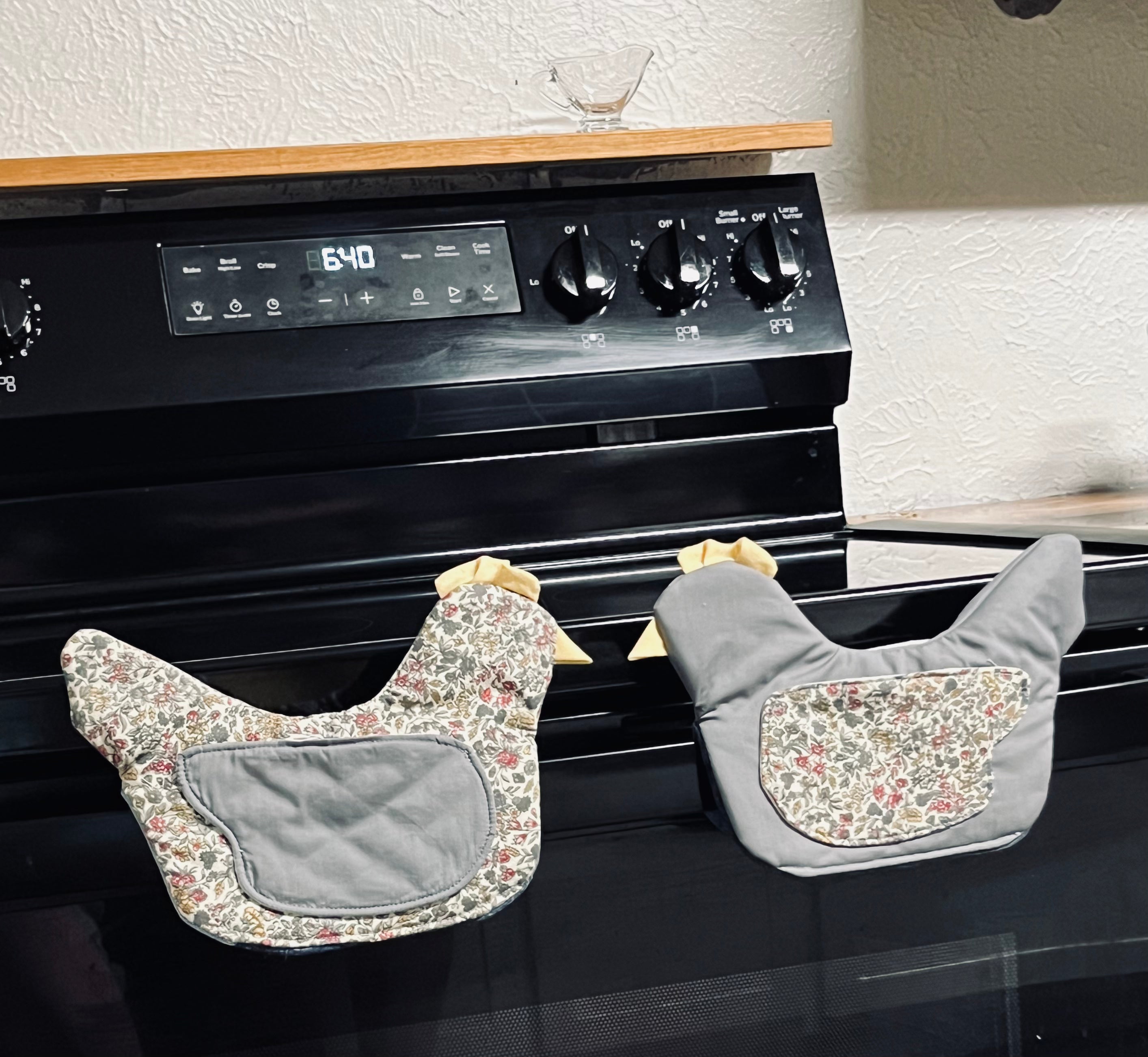 Gray Floral Chicken Oven Mitts Set of 2